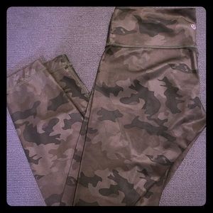 Lululemon RARE camo leggings